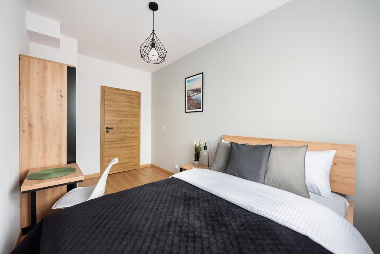 Wola Skwer Sunny Apartament