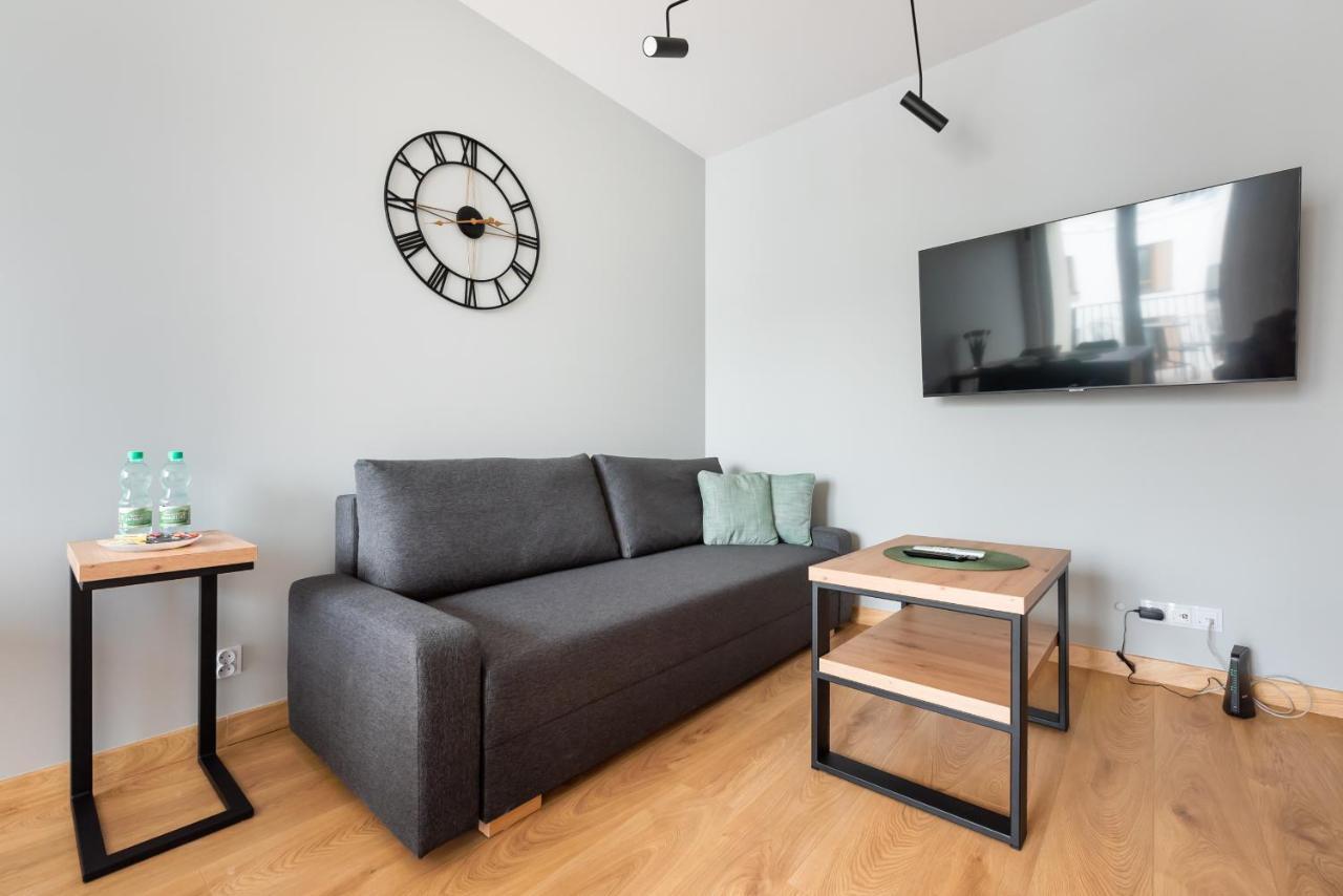 Apartament Wola Skwer Sunny Warszawa